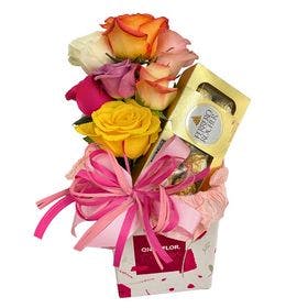  Rosas Coloridas e Chocolates na Caixa 